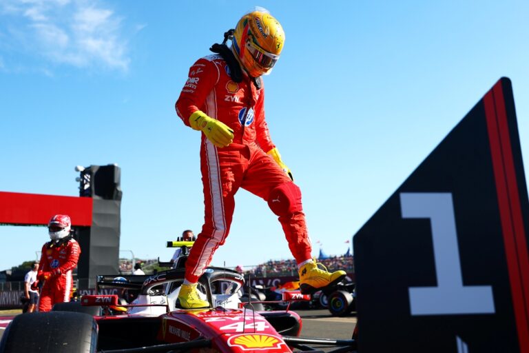 fórmula 1: Hamilton defende pole da corrida sprint; Bortoleto larga em 12° f1:-hamilton-garante-pole-da-corrida-sprint;-bortoleto-larga-em-12°